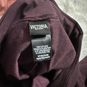 Victoria’s Secret sport leggings, size small